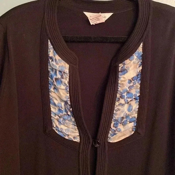 Misook woman 2X cardigan jacket - black with blue accents - button closure - Picture 3 of 8